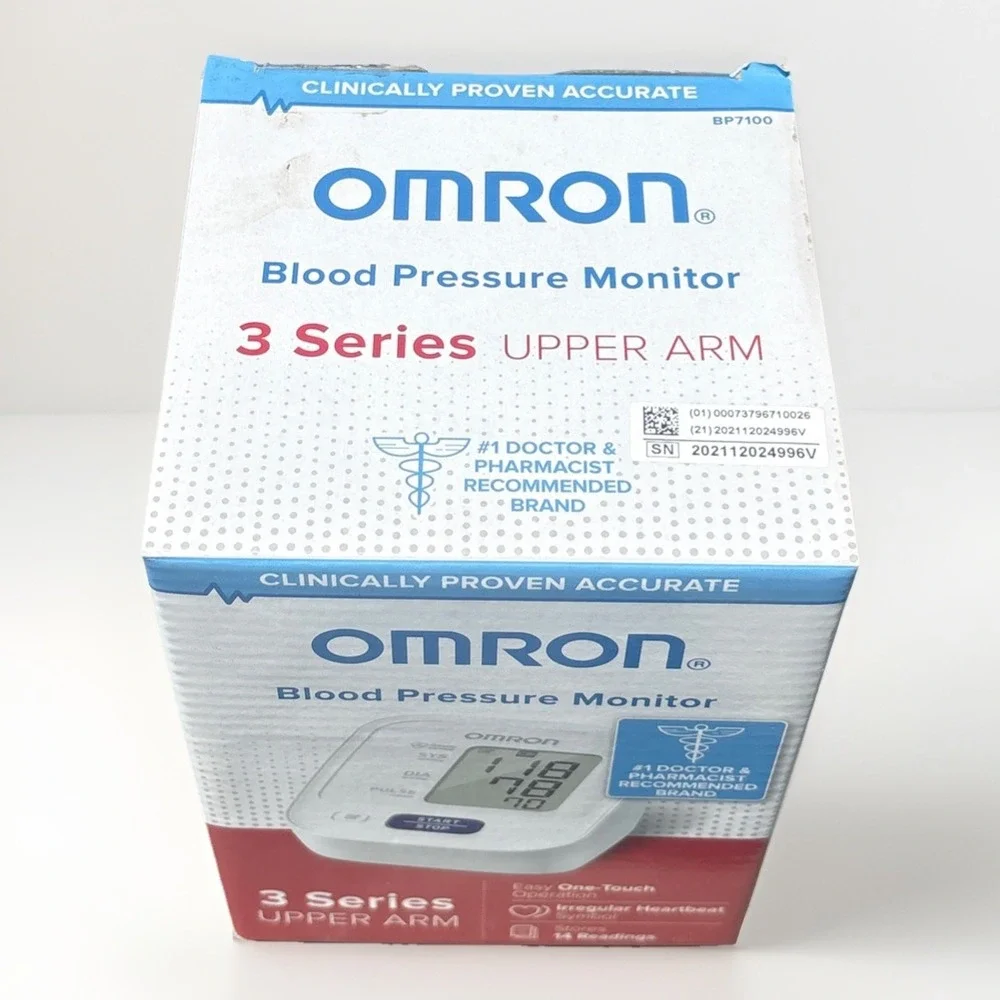 NEW Omron 3 Series Upper Arm Blood Pressure Monitor 14 Readings One Touch BP7100